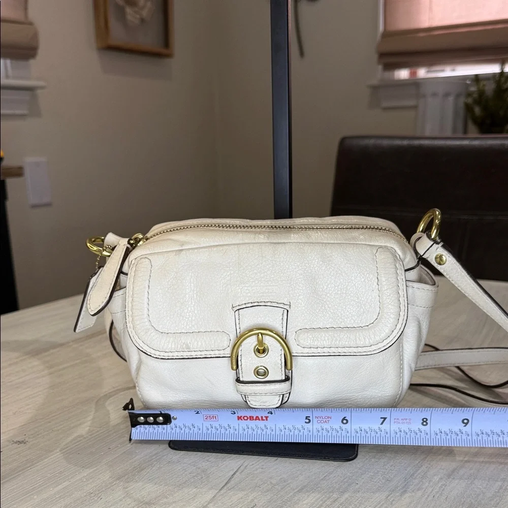 Coach chic cream